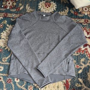 Lululemon cropped turtle neck pull over